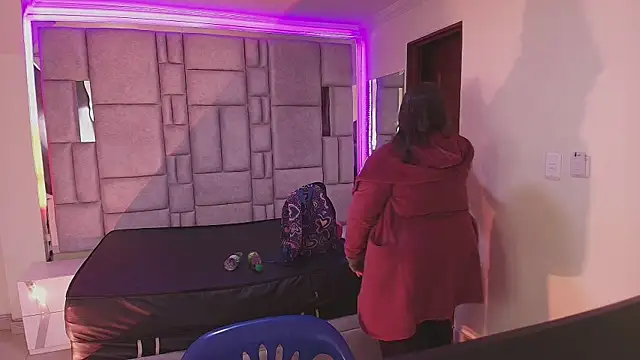  Emily rosee  online show from 01-09-26, 11:17