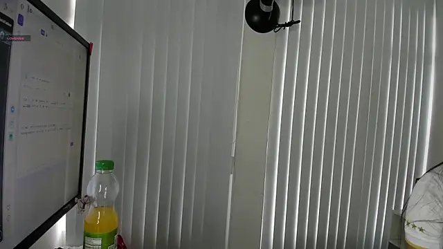 VictoriaParkeer online show from 03-18-26, 12:30