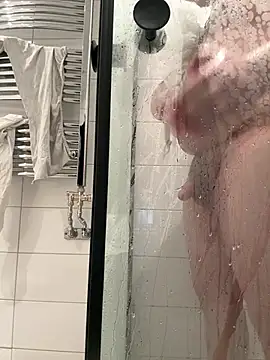 LicitInvader online show from 04-17-26, 08:44