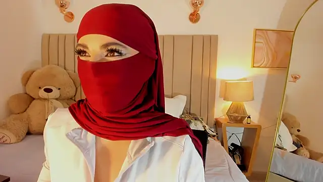 Snapshot of najwa__ chatting on 05-07-26, 05:11 najwa online show from 05-07-26, 05:11