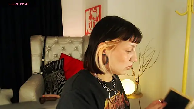 FabulousVenus online show from 06-27-26, 11:00