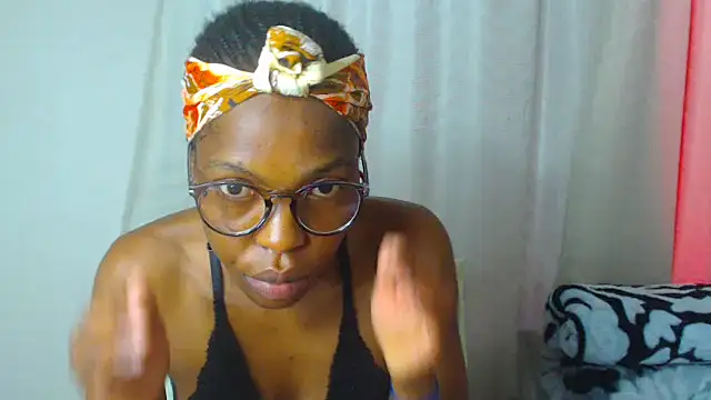 Snapshot of Sexychrista chatting on 10-12-25, 11:33 Sexychrista online show from 10-12-25, 11:33