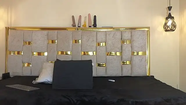 shantall 05 online show from 11-01-25, 07:19