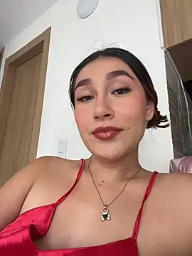 Snapshot of Isa_Villamarin chatting on 10-12-25, 04:19 Isa Villamarin online show from 10-12-25, 04:19
