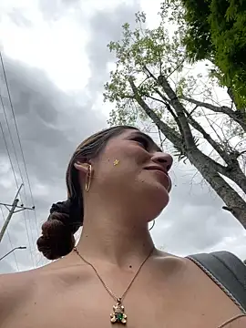Snapshot of Isa_Villamarin chatting on 09-12-25, 03:56 Isa Villamarin online show from 09-12-25, 03:56