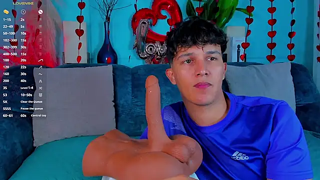 Leo Savage  online show from 02-14-26, 04:13