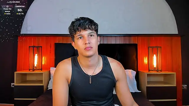 Leo Savage  online show from 05-09-26, 04:16