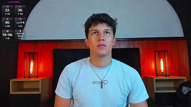 Leo Savage  online show from 05-19-26, 04:08