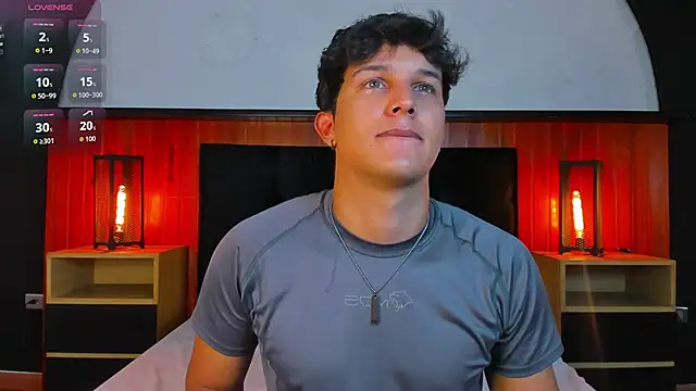 Leo Savage  online show from 05-25-26, 04:12