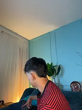 Leo Savage  online show from 03-30-26, 03:52