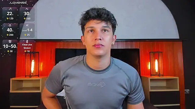 Leo Savage  online show from 05-11-26, 04:25