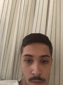 henriquexz244 online show from 04-19-26, 07:16