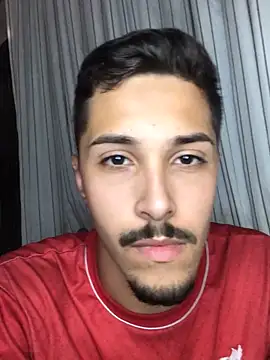 henriquexz244 online show from 12-22-25, 05:35