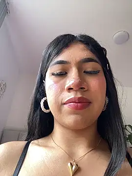 Snapshot of LiaSaenz27 chatting on 10-14-25, 02:50 LiaSaenz27 online show from 10-14-25, 02:50