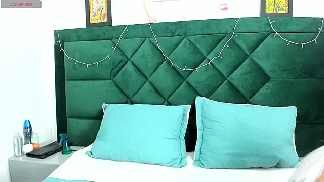 Snapshot of Keycesex chatting on 12-21-25, 12:40 Keycesex online show from 12-21-25, 12:40