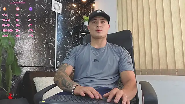 Alexander ferre online show from 04-02-26, 01:18