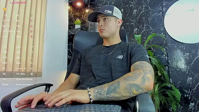 Alexander ferre online show from 10-01-25, 01:15