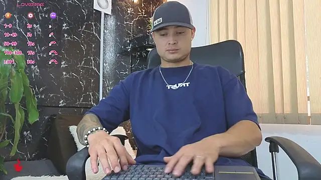 Alexander ferre online show from 04-04-26, 01:17