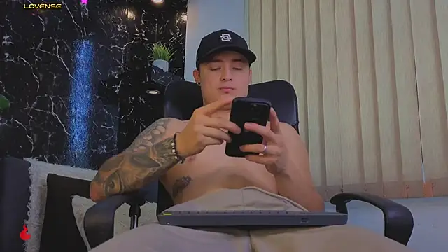 Alexander ferre online show from 01-16-26, 01:48