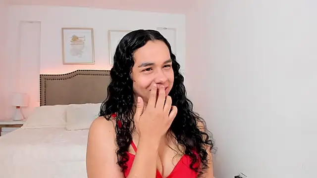 Sarah ortiz online show from 10-30-25, 04:33