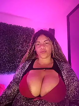 Snapshot of Eva_Luxei chatting on 09-16-25, 12:17 Eva Luxei online show from 09-16-25, 12:17