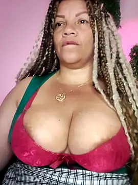 Snapshot of Eva_Luxei chatting on 02-08-26, 03:59 Eva Luxei online show from 02-08-26, 03:59