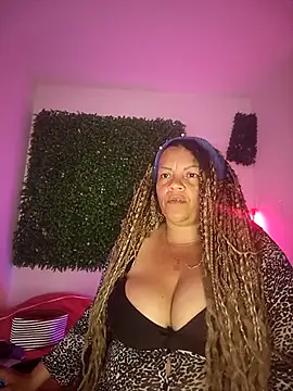 Eva Luxei online show from 10-26-25, 12:11