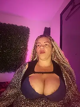 Eva Luxei online show from 12-04-25, 05:06