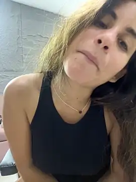 Snapshot of CamileX chatting on 10-14-25, 01:56 CamileX online show from 10-14-25, 01:56