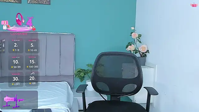 Snapshot of Emma_Onne chatting on 10-11-25, 01:50 Emma Onne online show from 10-11-25, 01:50