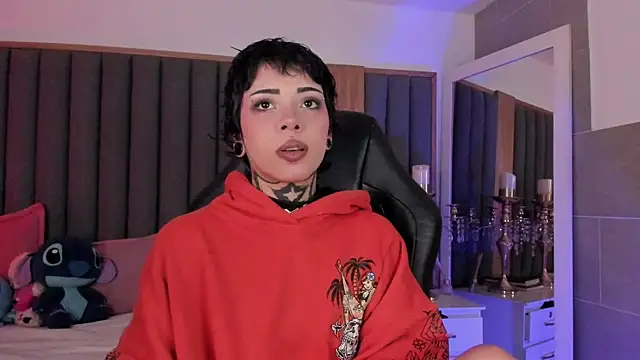 misstomie  online show from 12-03-25, 04:06