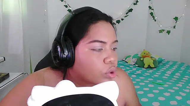Juicy elenxx online show from 06-17-26, 08:52