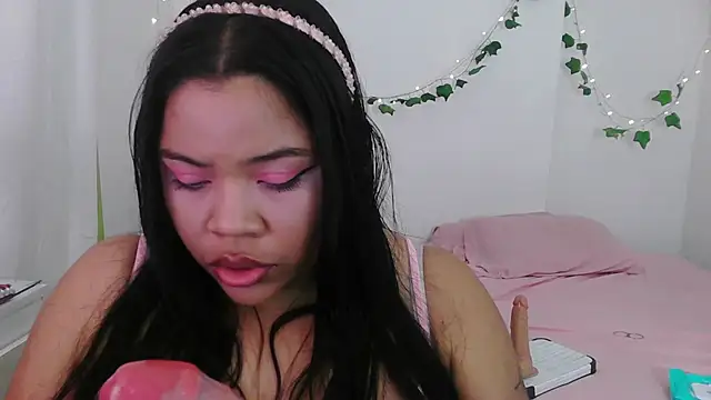 Juicy elenxx online show from 05-26-26, 02:20