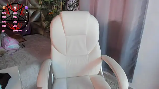 Snapshot of emily-santoss chatting on 10-08-25, 12:39 emily-santoss online show from 10-08-25, 12:39