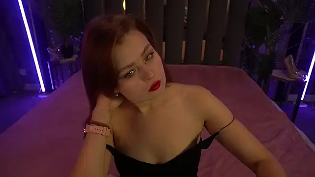 RedDoll  online show from 10-14-25, 03:45