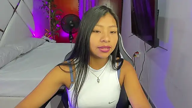 Snapshot of ValeriaJacobs chatting on 09-27-25, 02:45 ValeriaJacobs online show from 09-27-25, 02:45
