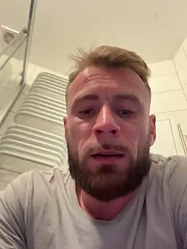 Wyrolowanyyy online show from 04-24-26, 01:02