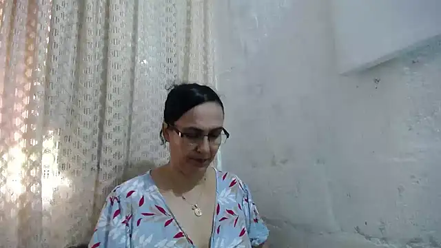 gabbyparker  online show from 11-10-25, 07:30