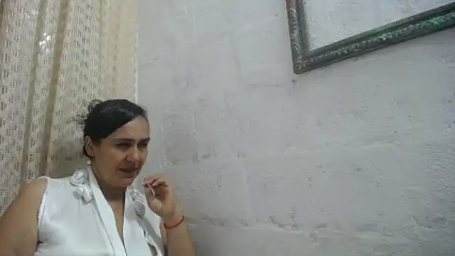 gabbyparker  online show from 05-09-26, 09:23