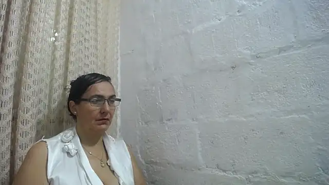 gabbyparker  online show from 04-26-26, 08:55