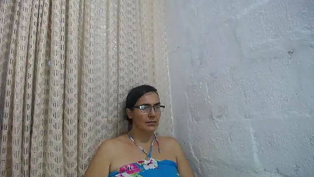 gabbyparker  online show from 04-30-26, 10:58
