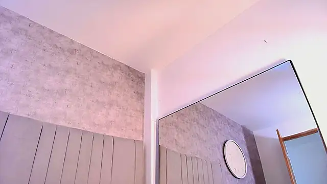 karla-ruiz online show from 10-19-25, 07:27