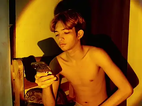 addicted to alex online show from 12-01-25, 11:11