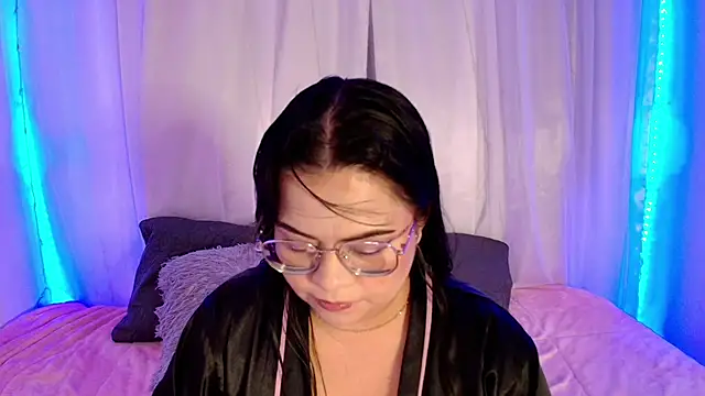 LilyRousee online show from 05-05-26, 03:20