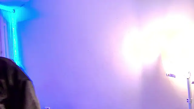 Snapshot of LilyRousee chatting on 02-20-26, 09:39 LilyRousee online show from 02-20-26, 09:39