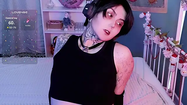 GothXRaven online show from 01-06-26, 03:38