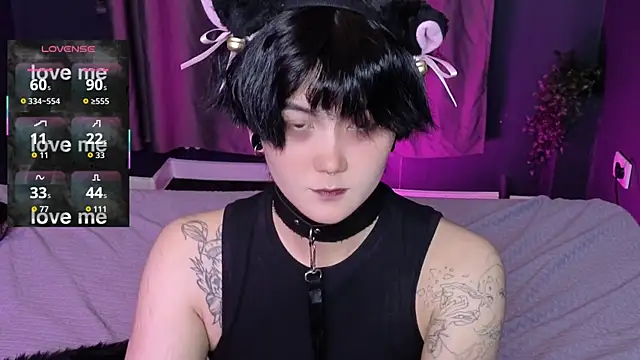 GothXRaven online show from 10-22-25, 04:06