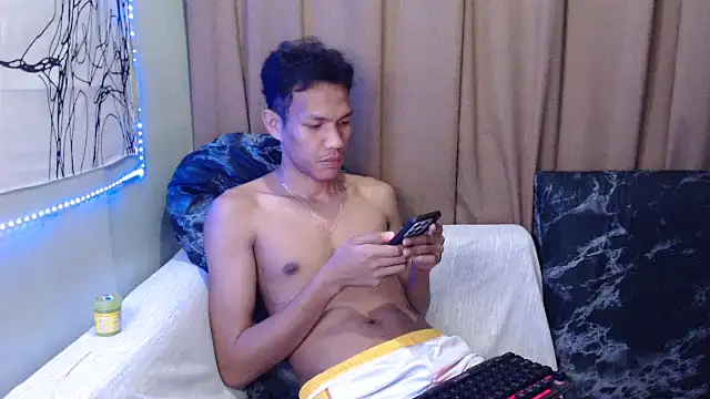 fantasy davidxx online show from 11-11-25, 03:07