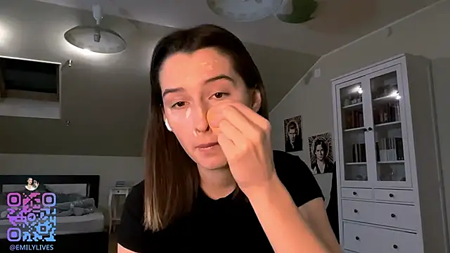 DarlineBrustera online show from 11-30-25, 02:18