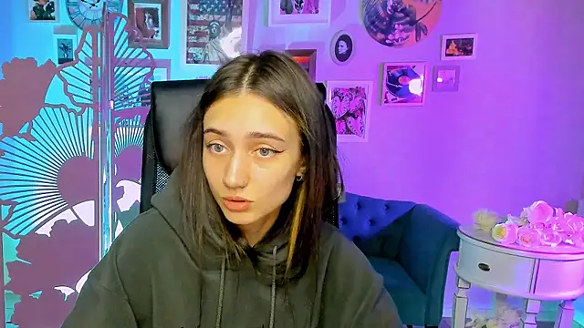 olivianorton online show from 09-26-25, 12:45